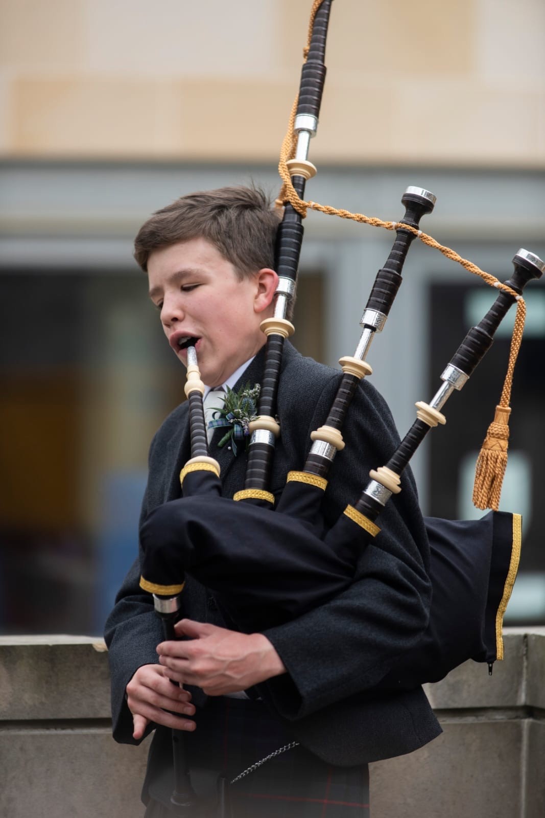 Felix Walker piping at a wedding ceremony
